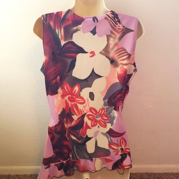 MKM Designs Large Floral Blouse w Ruching on Side - Picture 5 of 7